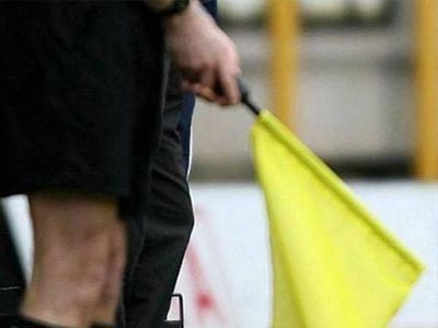 Ολλανδία: Υπέκυψε στα τραύματά του επόπτης που ξυλοκοπήθηκε από ποδοσφαιριστές