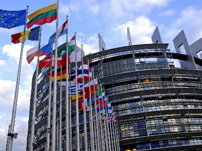 Ε.Ε.: Λογικό για την Ελλαδα να εξετάζει τη λύση του ΔΝΤ