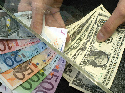 Βλέπει τη σκόνη του…