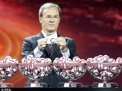 «Ισχυρός» ο Ολυμπιακός, μαθαίνει τους αντιπάλους του