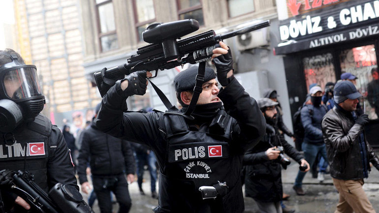 Τουρκία: Απολύθηκαν σχεδόν 8.000 στελέχη των υπηρεσιών ασφαλείας