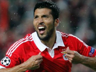 Μια ανάσα από Γκαράι η Μάντσεστερ