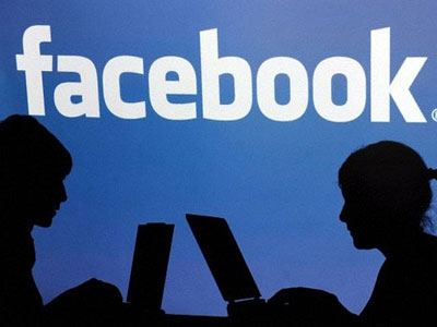 Οι νέοι εγκαταλείπουν το Facebook‏