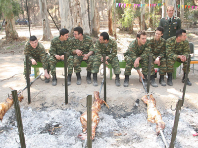 Μαχαίρι στον «στρατιωτικό» οβελία