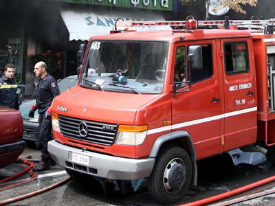 Φωτιά σε παράπηγμα στη Θεσσαλονίκη