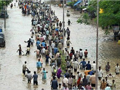 Φονικές πλημμύρες σε Ινδία και Πακιστάν