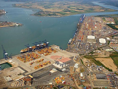 Εργασίες επέκτασης στο μεγαλύτερο βρετανικό λιμάνι κοντέινερ