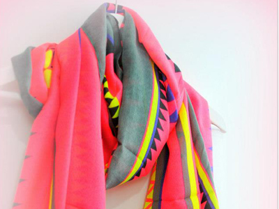 Κλέψτε τις εντυπώσεις με ένα φουλάρι!