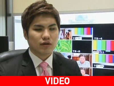 Τους… ανοίγει τα μάτια