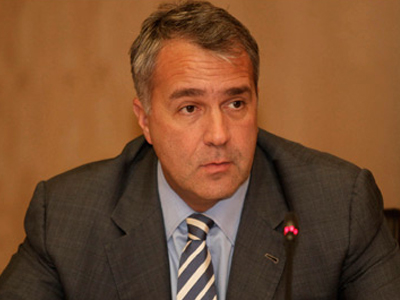 Στην Κρήτη και στη Μάνη