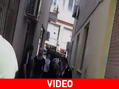 Το βίντεο με το γιαούρτωμα του βουλευτή Π. Ηλιόπουλου