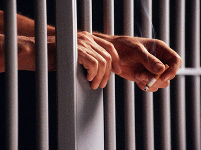 «Καμπάνα» 25 ετών για πατέρα που βίαζε την κόρη του