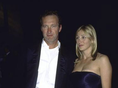 Σύλληψη ηθοποιού για “φέσι” 10.000 δολαρίων