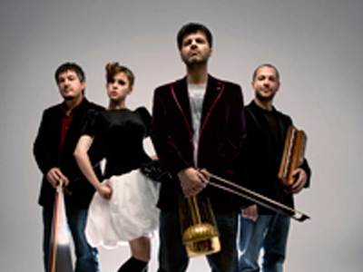 Ο Φοίβος Δεληβοριάς με νέα τραγούδια και…Big Band