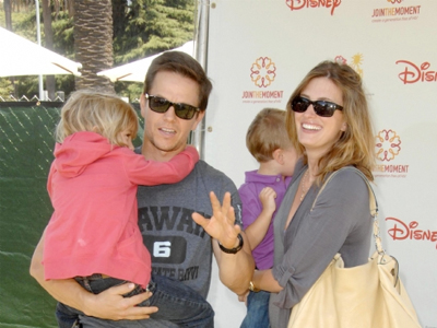 Γαμπρός ντύθηκε ο Mark Walhberg