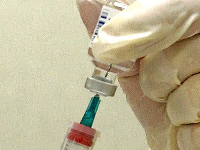 Ξεκινά ο μαζικός εμβολιασμός για την νέα γρίπη στη Βρετανία