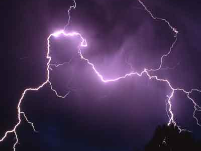 Προβλήματα από το μπουρίνι στη Θεσσαλονίκη