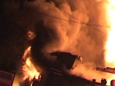 Πυρκαγιά σε επιχείρηση οικοδομικών υλικών στη Ρόδο