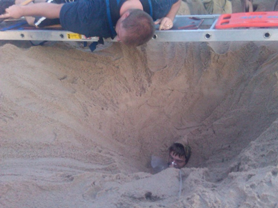 Παρ’ ολίγον μοιραίο παιχνίδι στην άμμο…