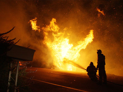 Ενθαρρυντικά νέα από τις πυρκαγιές της Καλιφόρνια