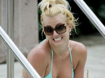 H Britney και τα…μαγιό της