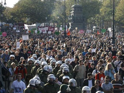 Ηχηρή διαδήλωση στη Γερμανία για την προστασία των προσωπικών δεδομένων