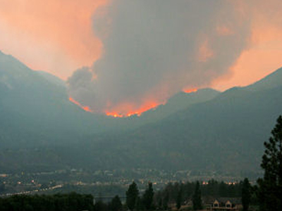 Ανεξέλεγκτες οι πυρκαγιές στον Καναδά