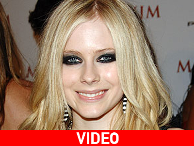 «Alice In Worderland» δια χειρός Avril Lavigne «Alice In Worderland» δια χειρός Avril Lavigne