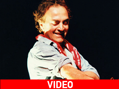 Νίκος Παπάζογλου & η Λοξή Φάλαγγα