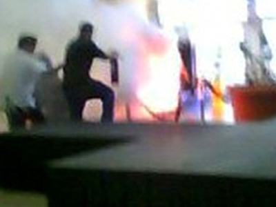 Αυτοπυρπολήθηκε μέσα σε εμπορικό κέντρο