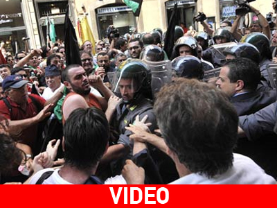 Διαδήλωση των σεισμόπληκτων της L’Aquila