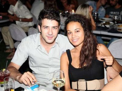 Ευτυχισμένοι μαζί