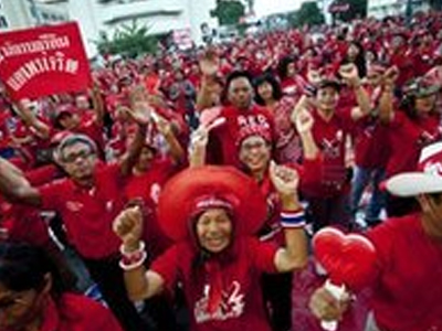 Ηχηρή διαδήλωση στην Ταϊλάνδη