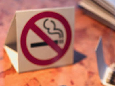 Το μέτρο της απαγόρευσης του καπνίσματος… σώζει!