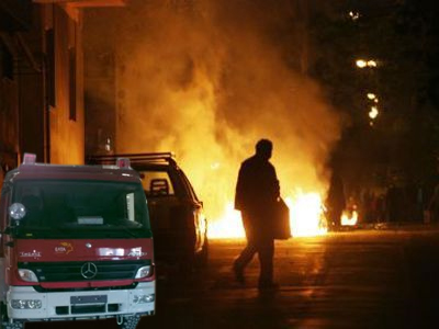 Μπαράζ εμπρησμών στο Κερατσίνι