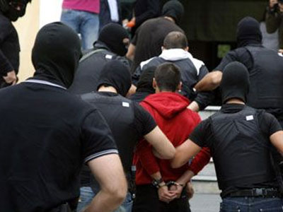 Ελεύθερη η Μυρτώ Πεντέλογλου, προφυλακιστέος ο Μανόλης Γιόσπας