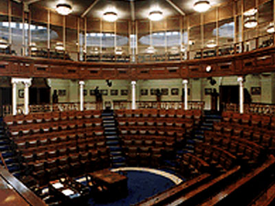 Παραιτήθηκε ο “σπάταλος” Ιρλανδός πρόεδρος