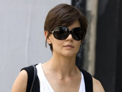 Η Katie Holmes…σχεδιάστρια ρούχων