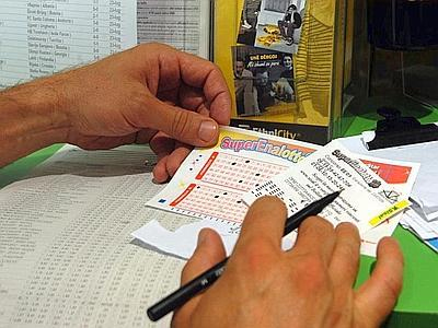 Ακόμα να χαμογελάσει η τύχη στους Ιταλούς παίκτες του superenalotto