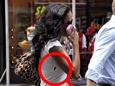 Έμπαζε το μπλουζάκι της Mel B…