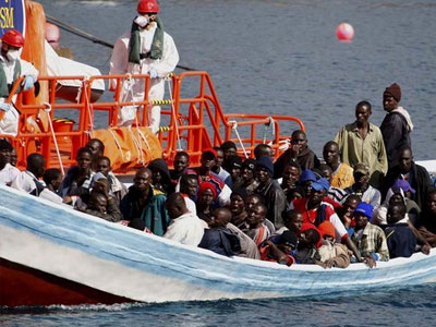 Καραβάνι λαθρομεταναστών συνελήφθη στον Ειρηνικό