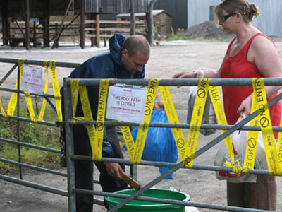 Επίσκεψη-“εφιάλτης” σε φάρμα της Βρετανίας