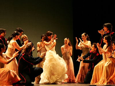 Aida Gomez-Κάρμεν (carmen)