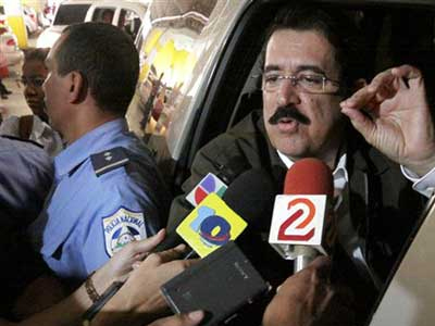 Συνάντηση Calderon-Zelaya στο Μεξικό