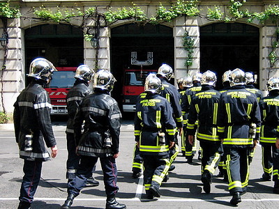Πυροσβέστες σε ρόλο… φούρναρη