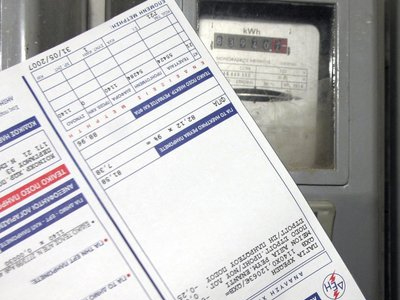Απατεώνας αναλάμβανε τη ρύθμιση οφειλών στη ΔΕΗ