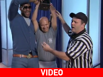 Σερβιτόρος κέρδισε τον άσο του NBA Lebron James Σερβιτόρος κέρδισε τον άσο του NBA Lebron James