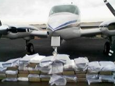 Φορτίο-μαμούθ κοκαΐνης σε αεροπλάνο