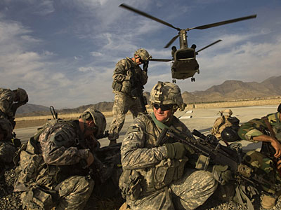 Παραμένουν τα αμερικανικά στρατεύματα στο Αφγανιστάν