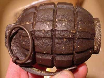 Λουόμενος βρήκε… χειροβομβίδα